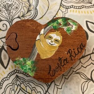NWOT - Wooden Handmade Carved Costa Rica Heart Shaped Puzzle Box